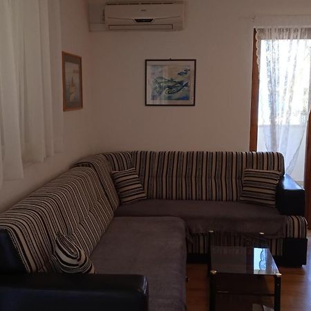 Apartments Postira Brac Экстерьер фото
