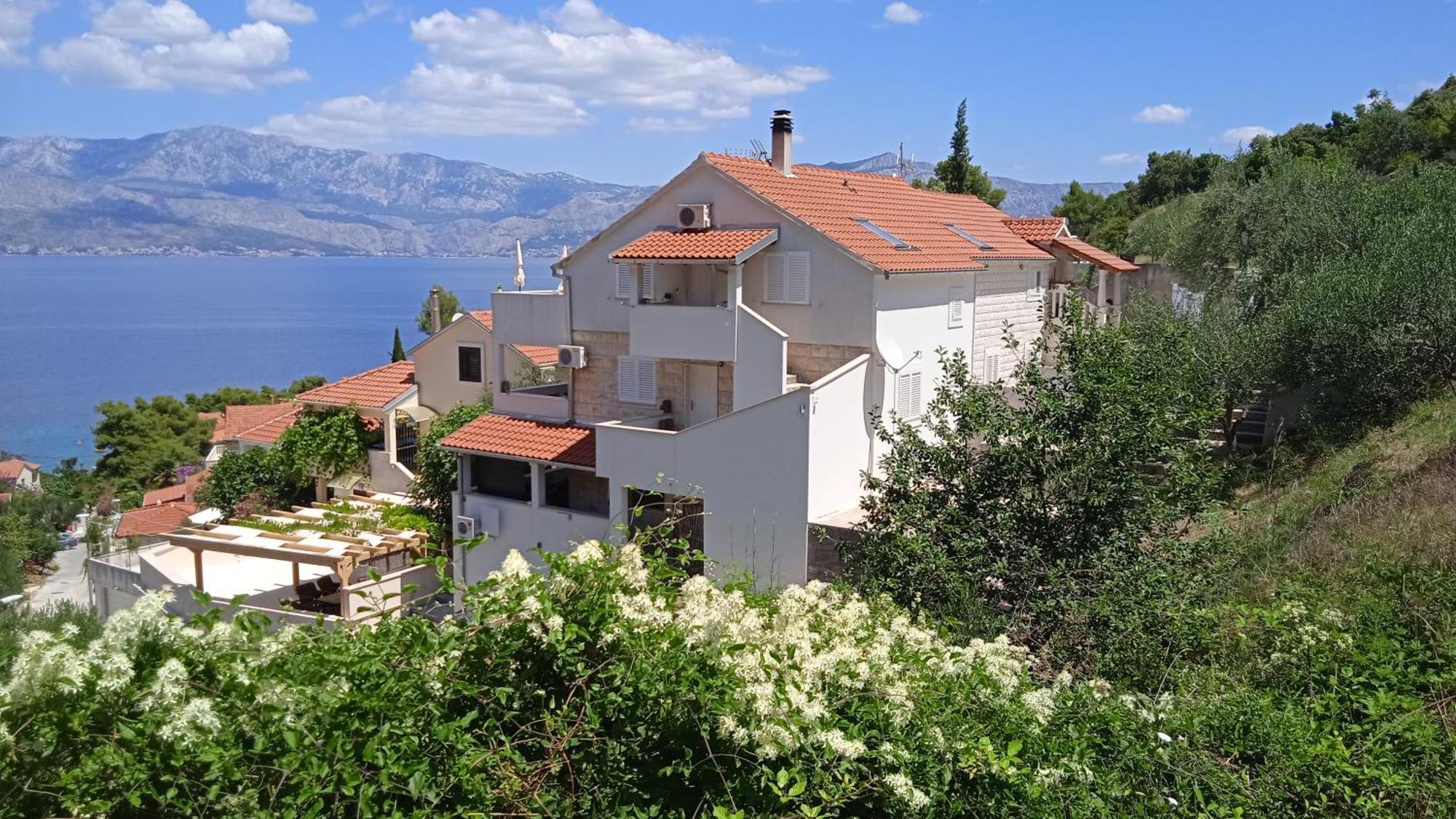 Apartments Postira Brac Экстерьер фото