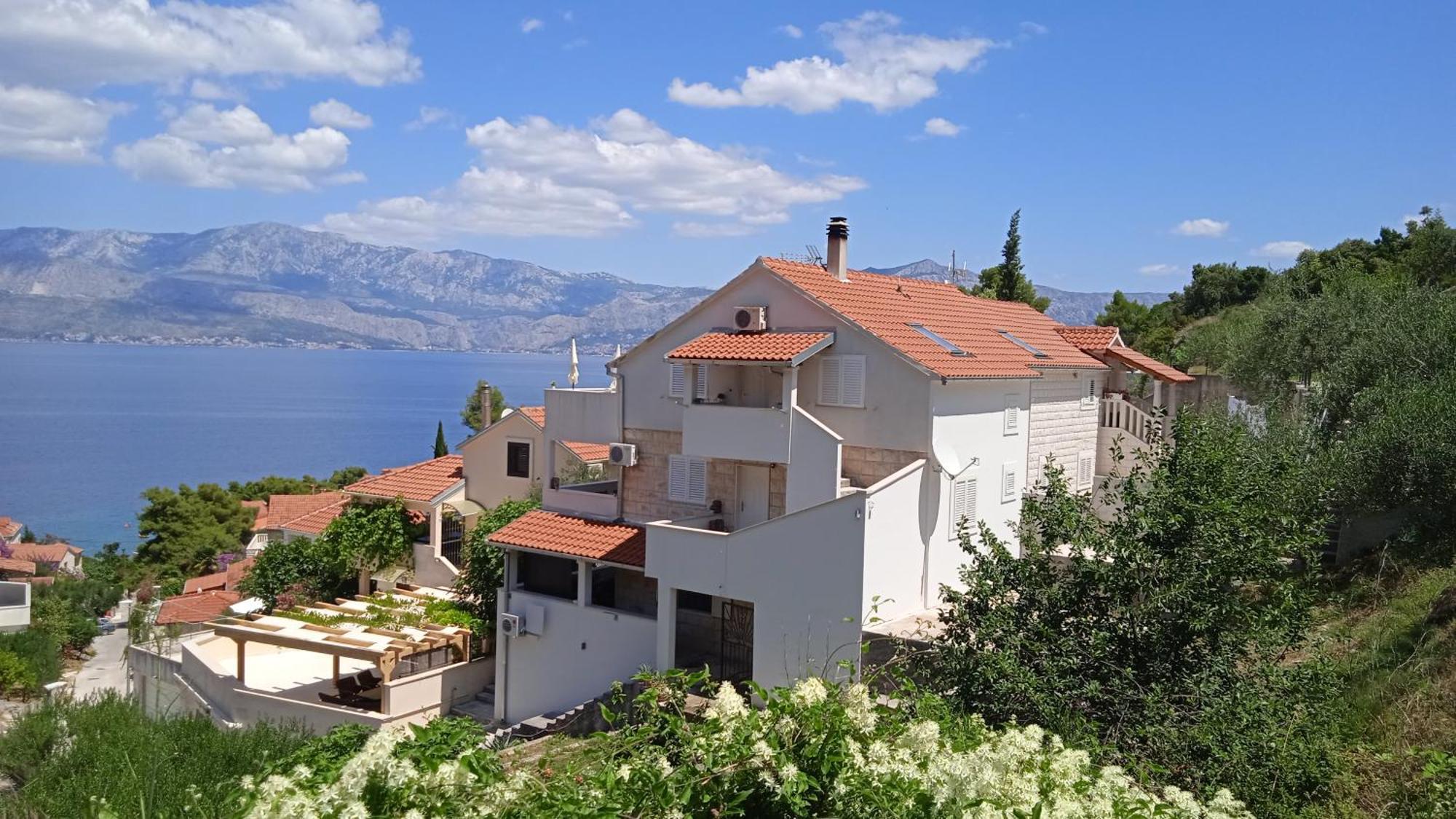 Apartments Postira Brac Экстерьер фото