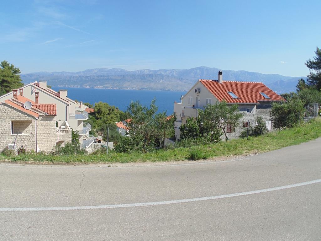 Apartments Postira Brac Экстерьер фото